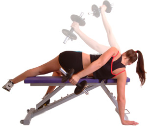 lower the dumbbell behind without twisting